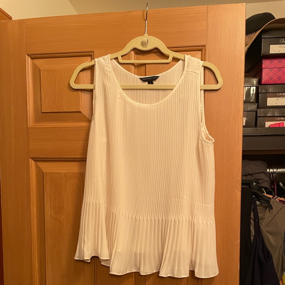 Banana Republic cream sleeveless blouse